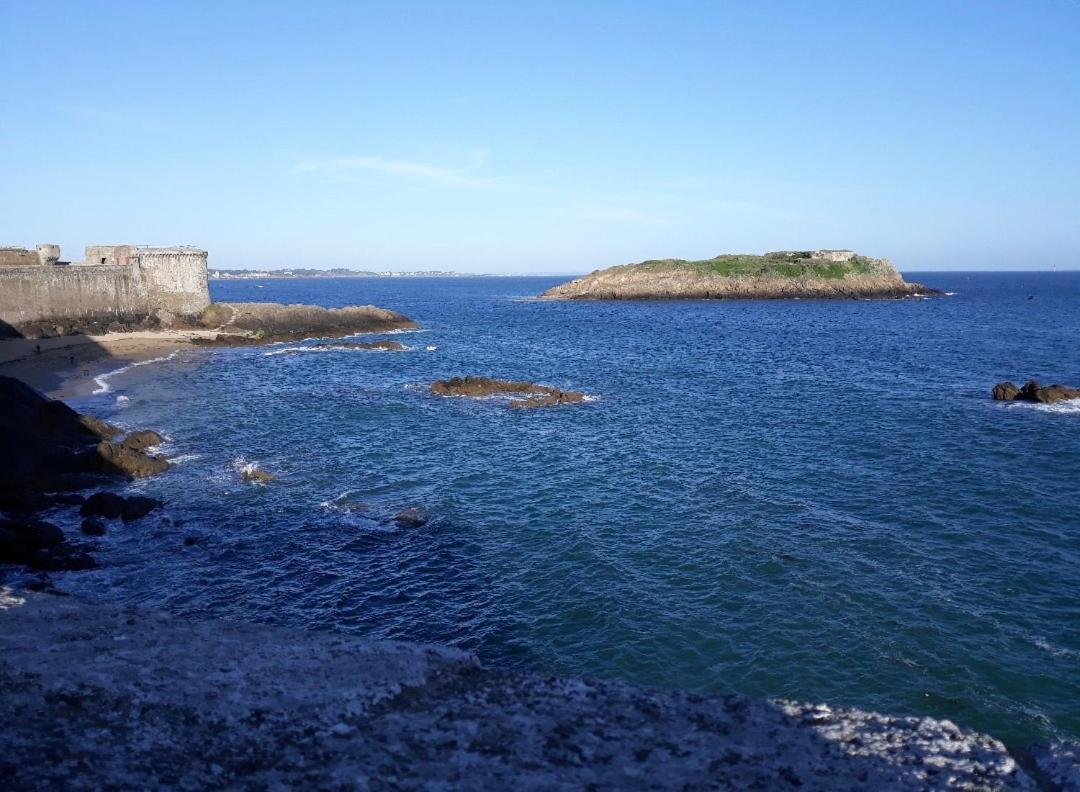 Appartement Au Coeur D'Intra Muros Saint-Malo Buitenkant foto